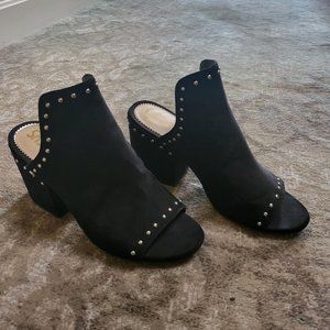 Black slip on boots
